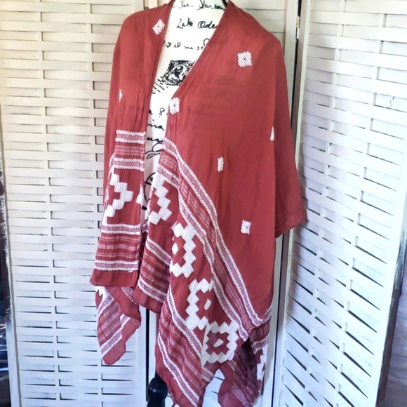 Shyanne clay and cream one size embroidery western poncho kimono cardigan - Picture 2 of 6